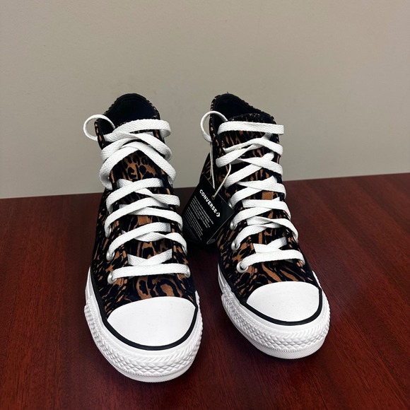 Converse Chuck Taylor All Star Sneakers Women 5.5 Leopard High Top A17948F NEW - Picture 2 of 11